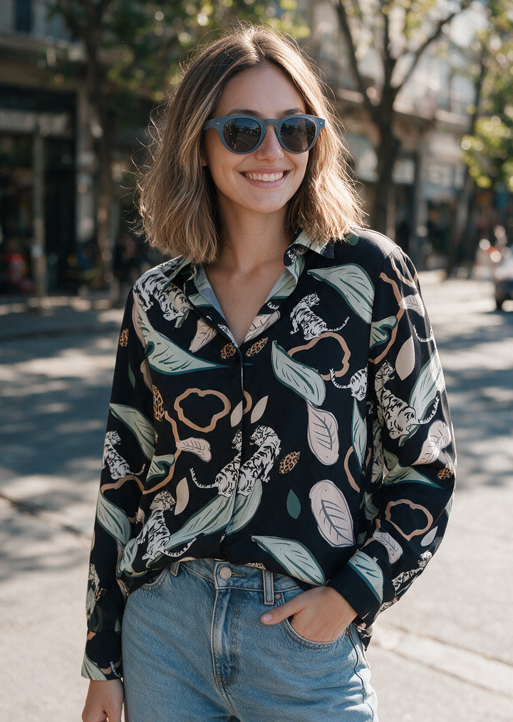 Blusa Bernarda | Tigre fondo negro
