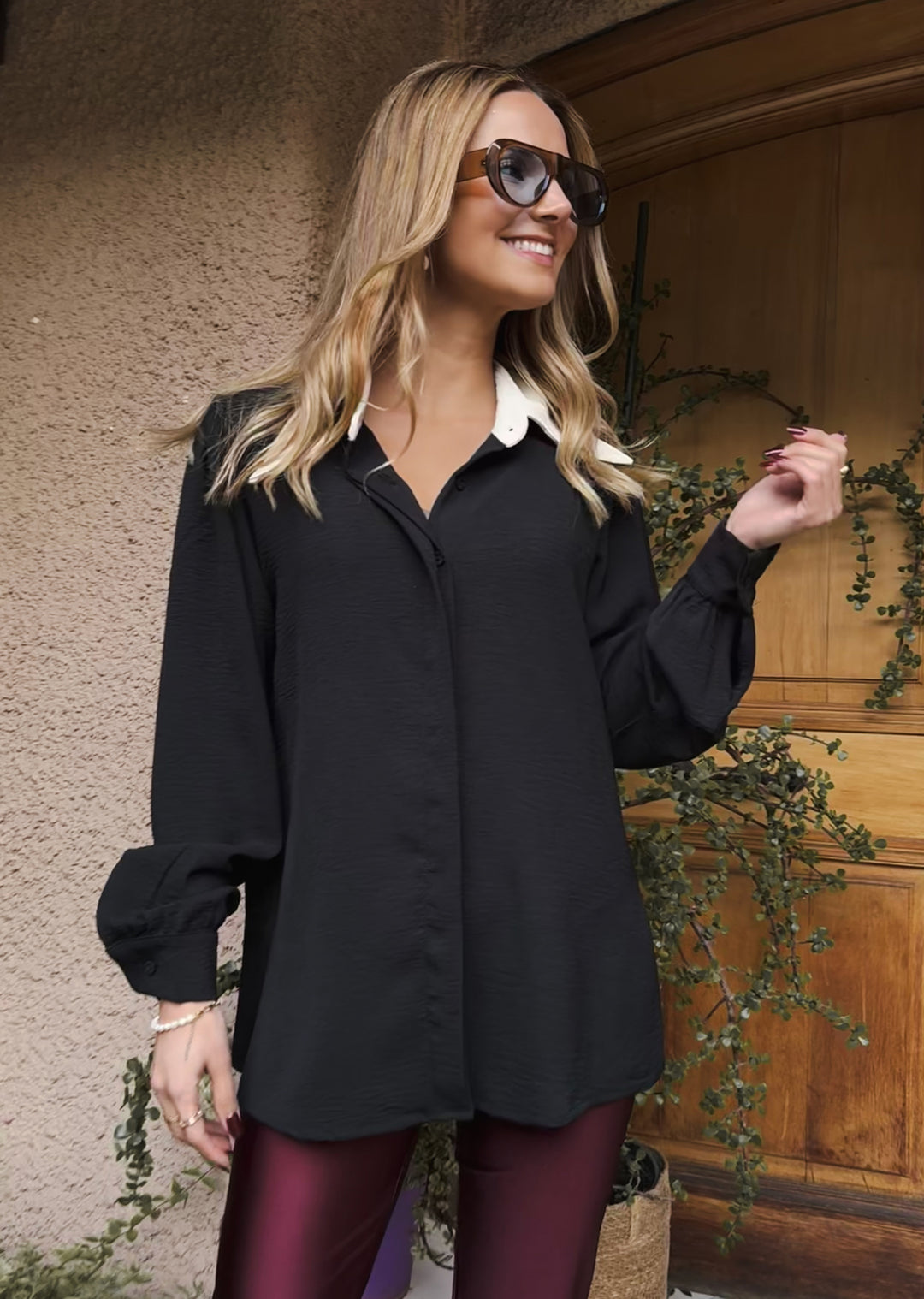Blusa Kiki | Negra, cuello arena