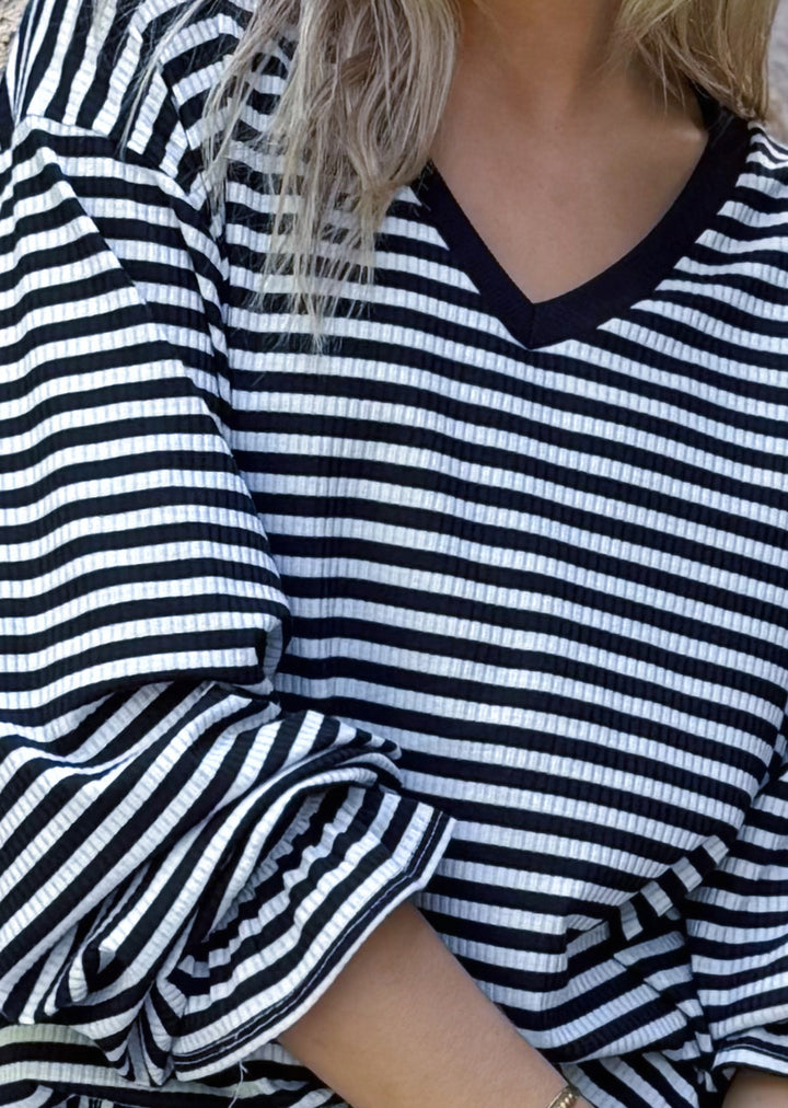 Polera Elvira | Líneas Azul Marino