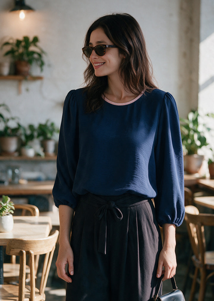 Blusa Gloria manga 3/4 | Azul marino, cuello palo rosa