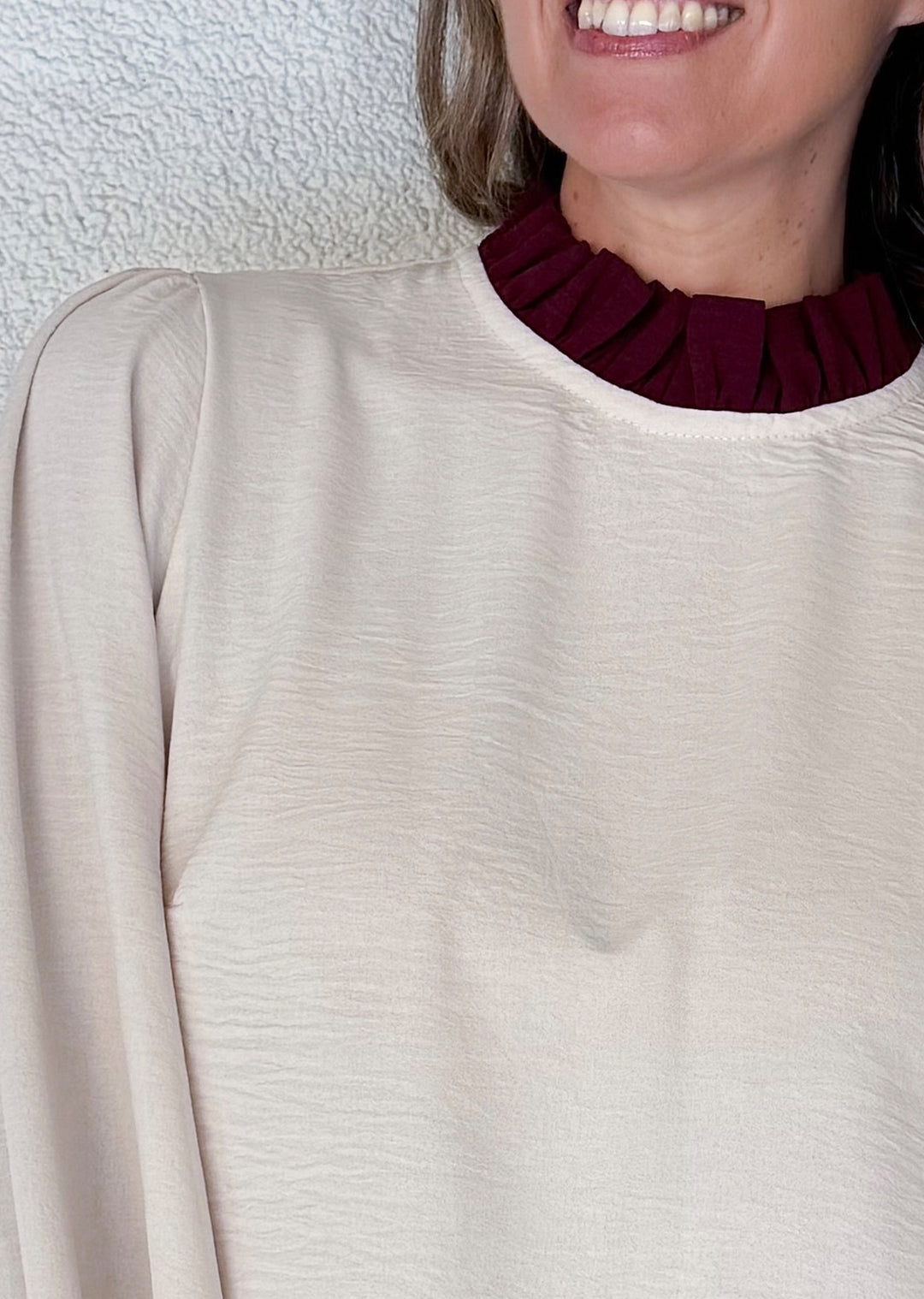 Blusa Antonieta | Arena cuello burdeo