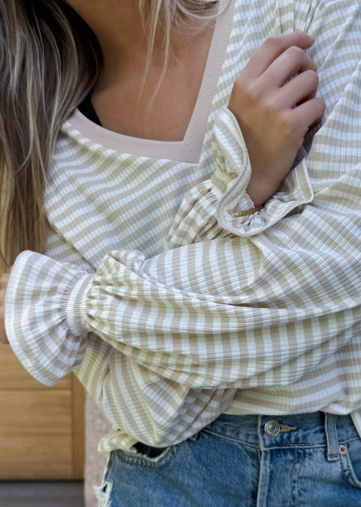 Polera Elvira | Líneas Beige
