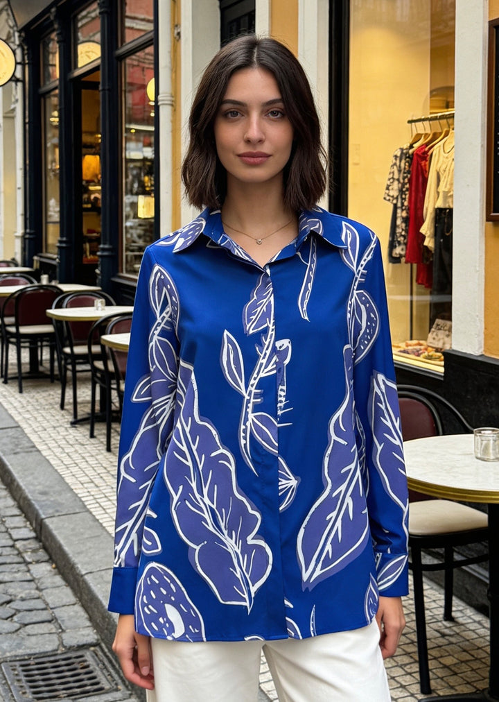 Blusa Bernarda | Hojas fondo azul