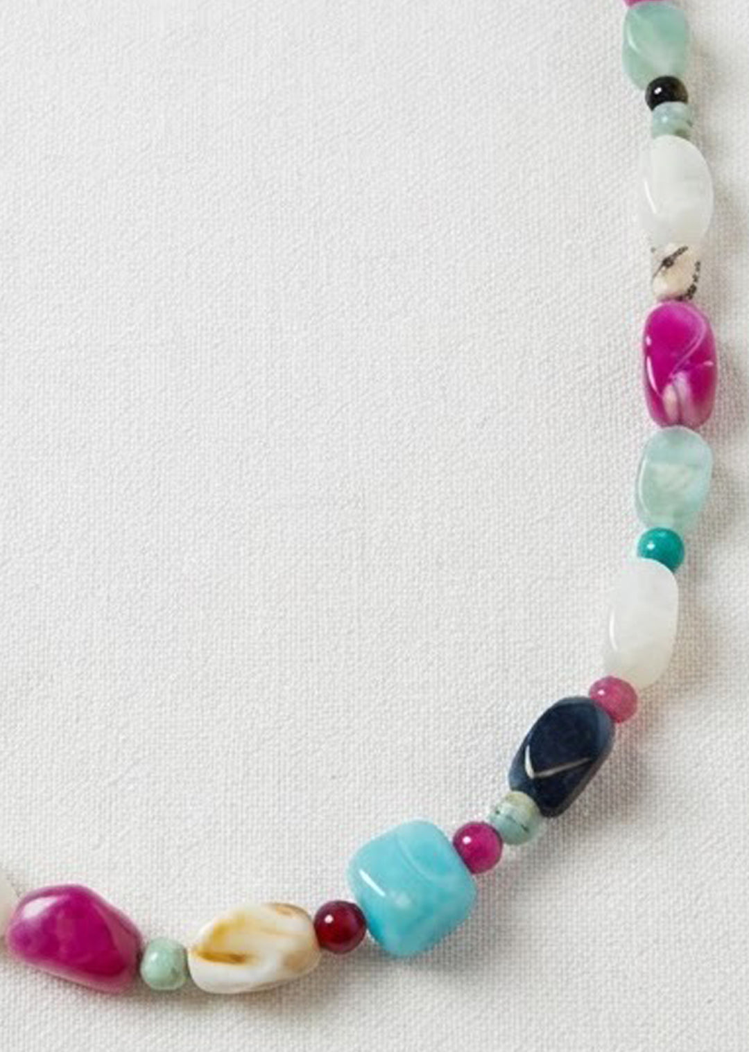 COLLAR 208