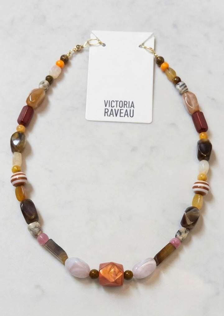 COLLAR 209
