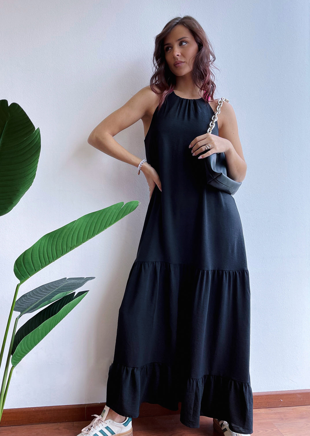 Vestido Roberta | Negro - Cuello Fucsia