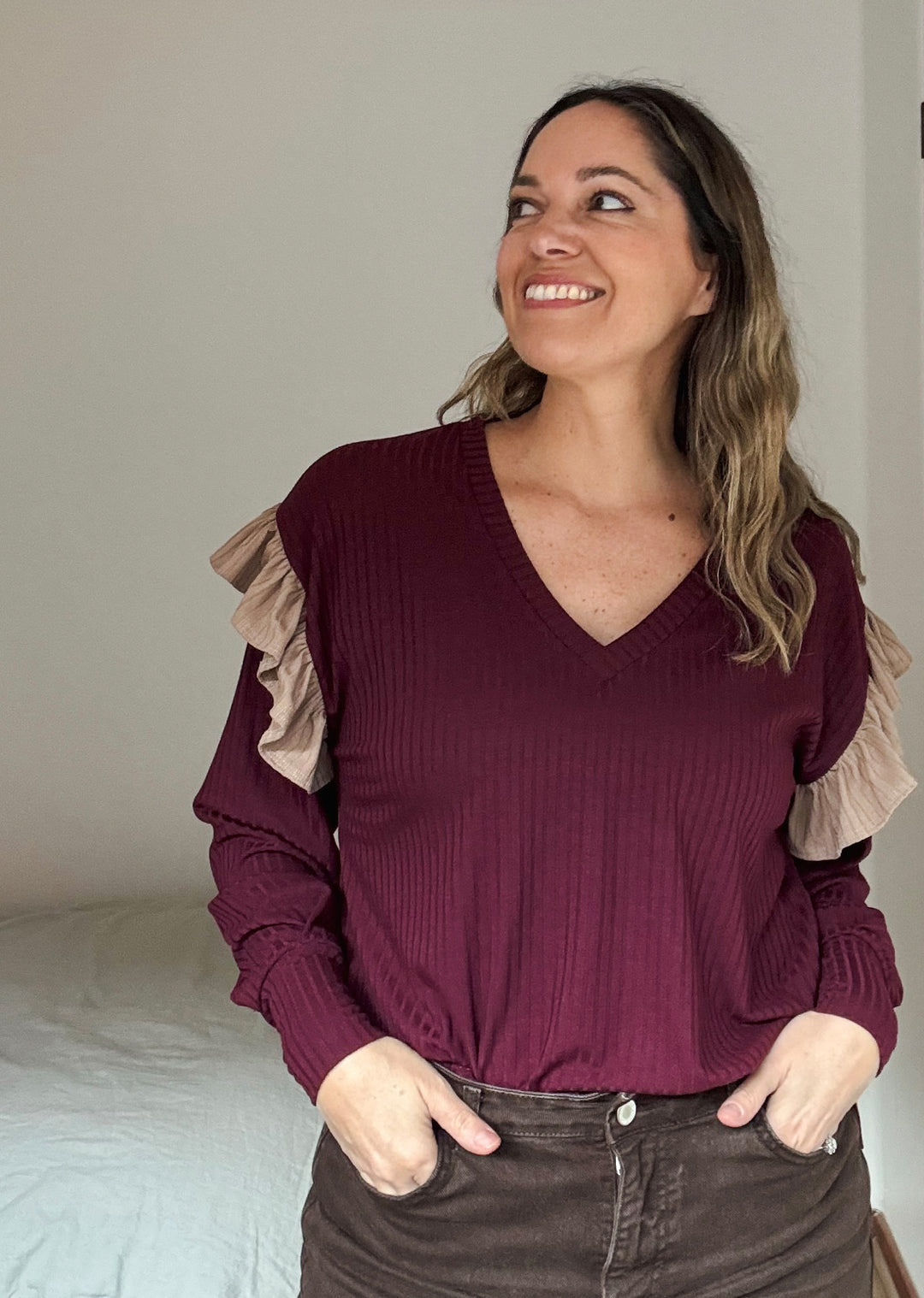 Polera Gala | Burdeo vuelos beige