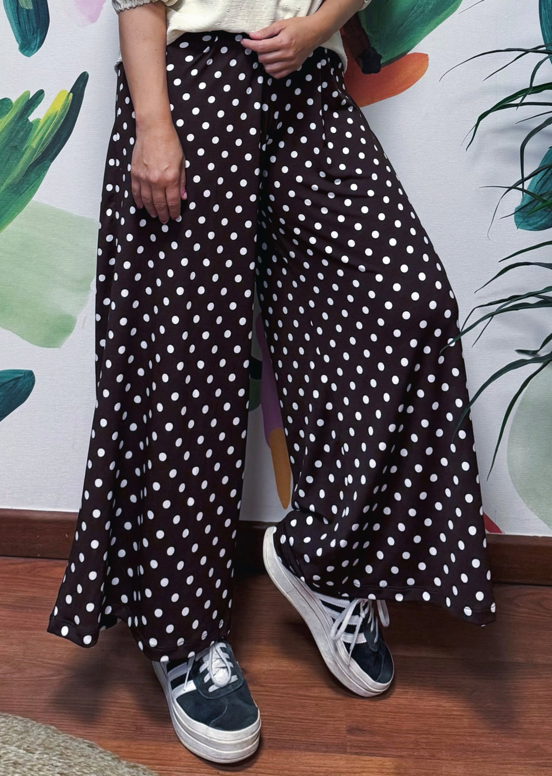 Pantalón Ale | Lunares fondo chocolate