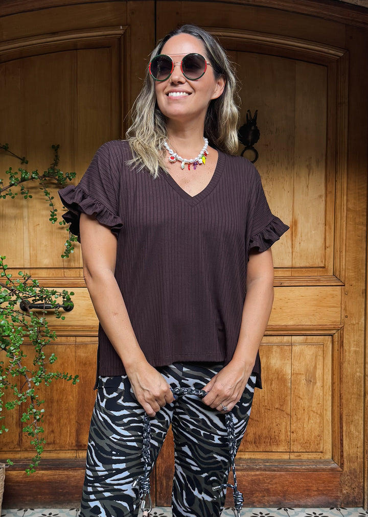 Polera Angela chocolate - polera mujer para looks neutros y uso diario hecha en Chile | Victoria Raveau