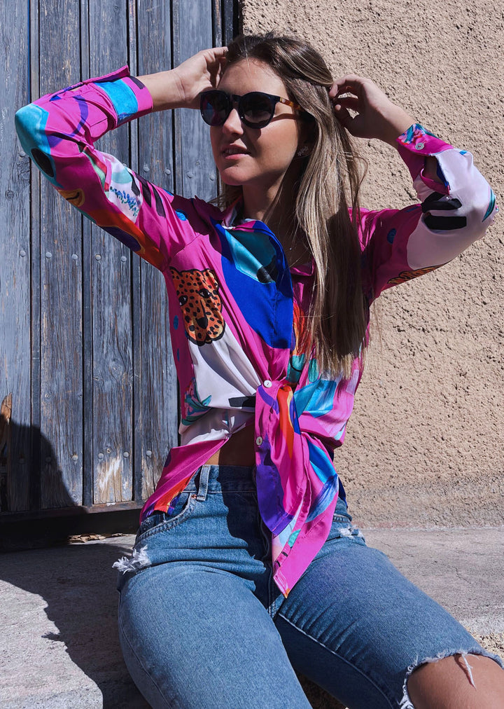 Blusa Bernarda | Pintura Fondo Fucsia