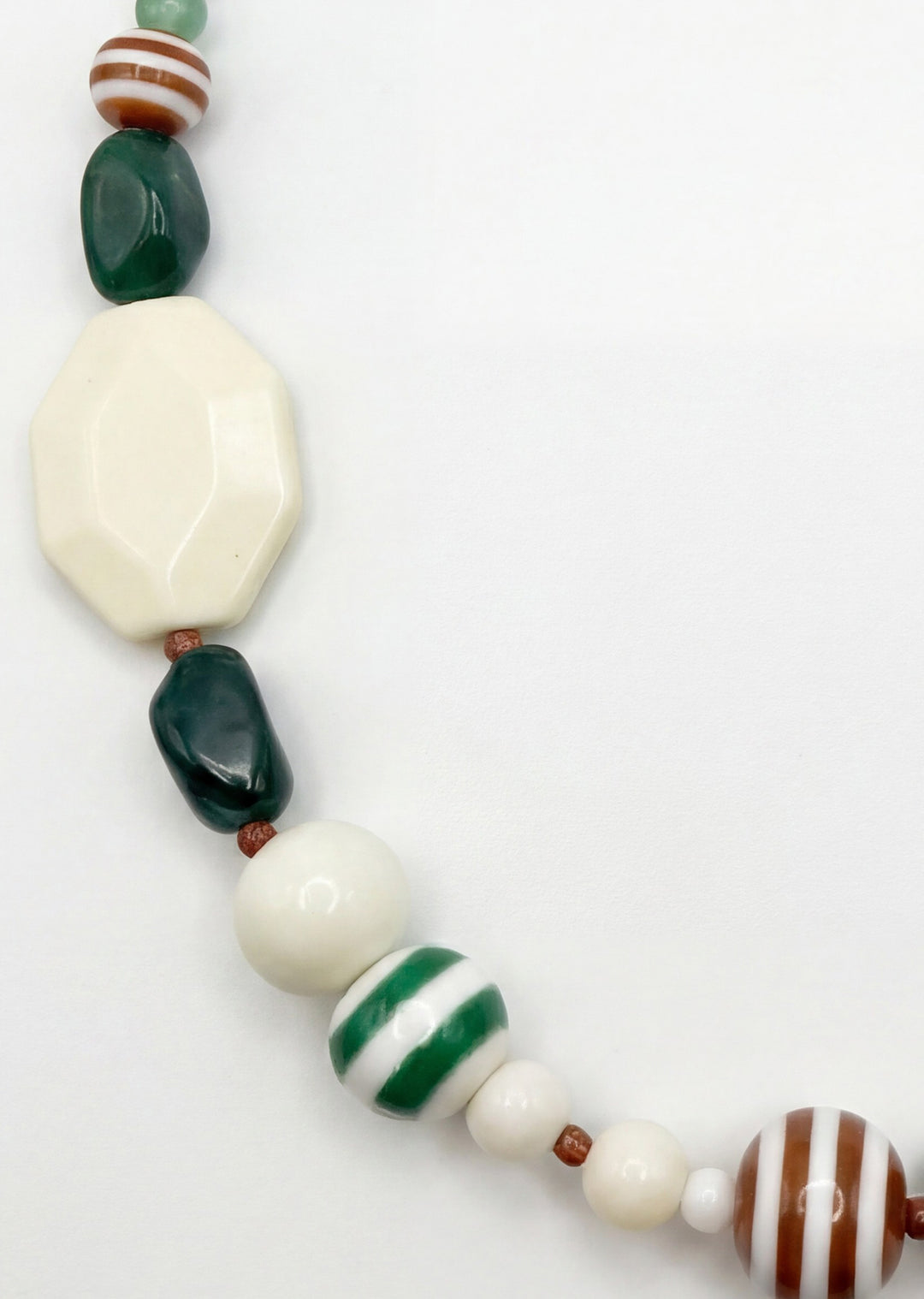 COLLAR 48