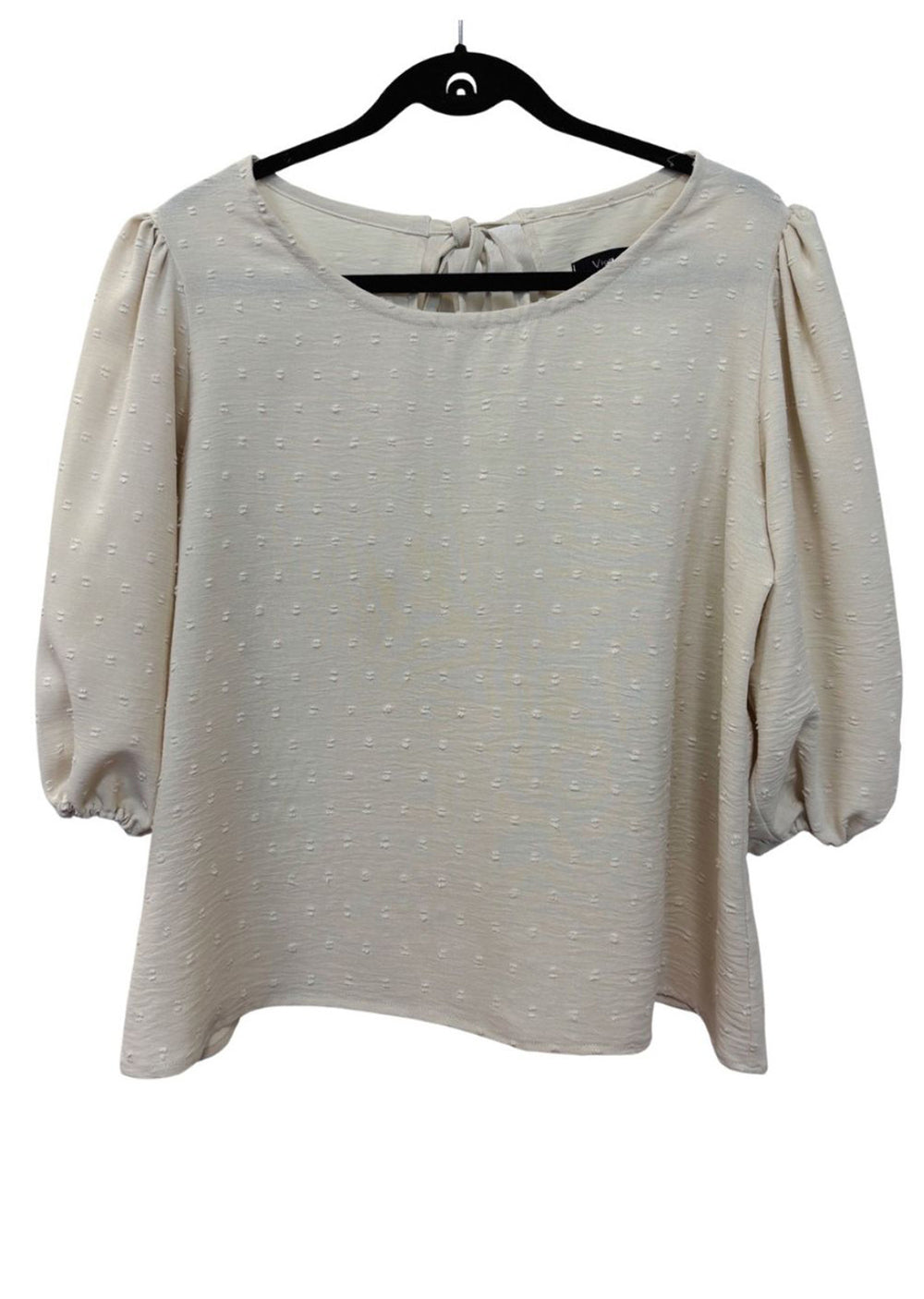 Blusa Gloria arena - blusa mujer versátil para looks neutros y uso diario hecha en Chile | Victoria Raveau