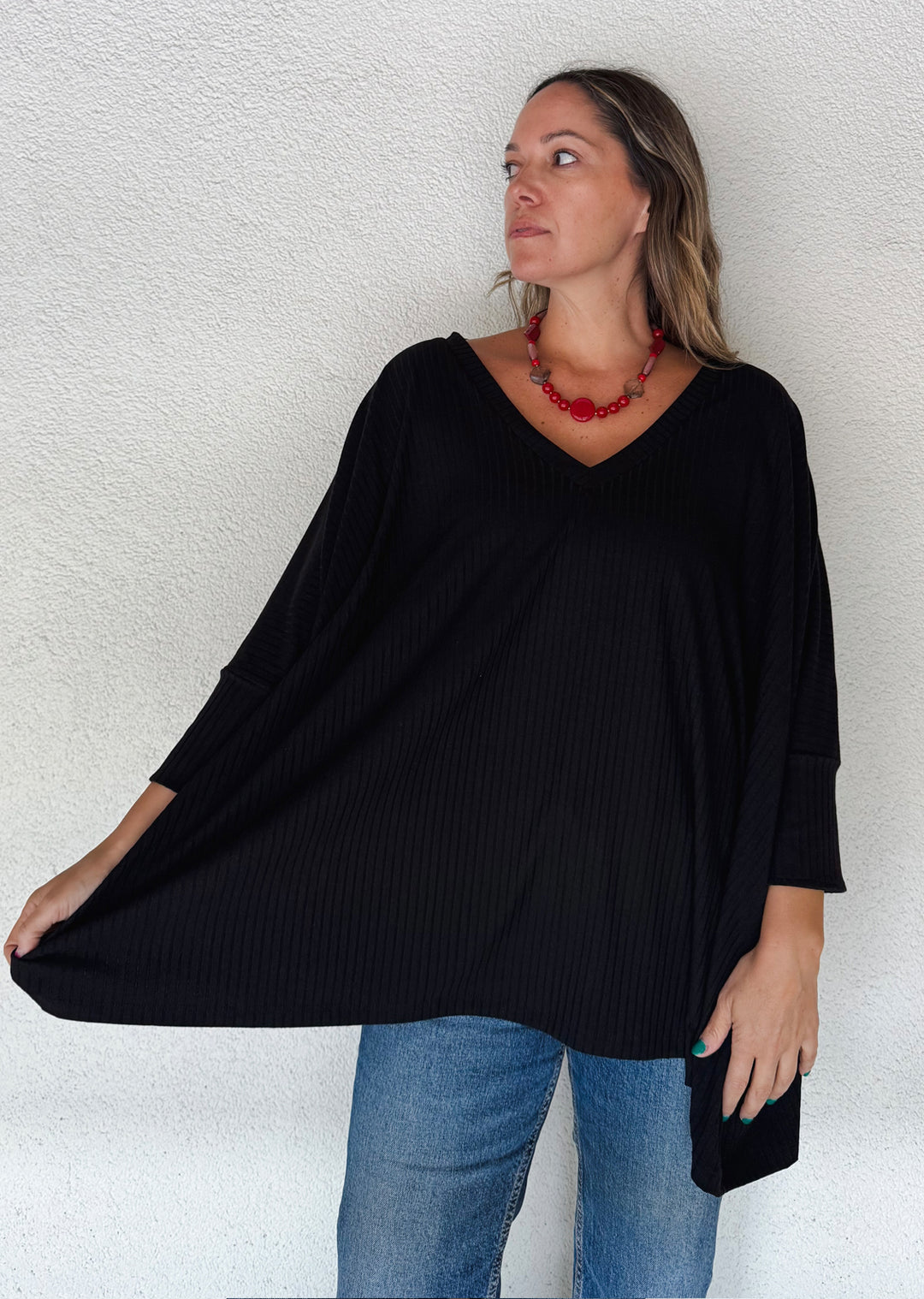 Polera Leonor cuello V | Negra