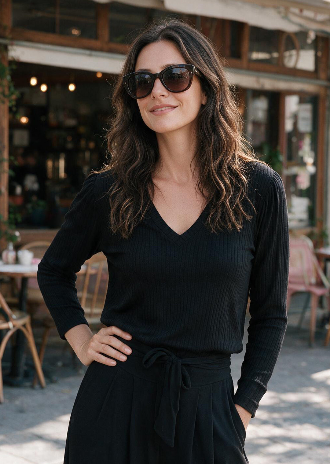 Polera Feña cuello V | Negro
