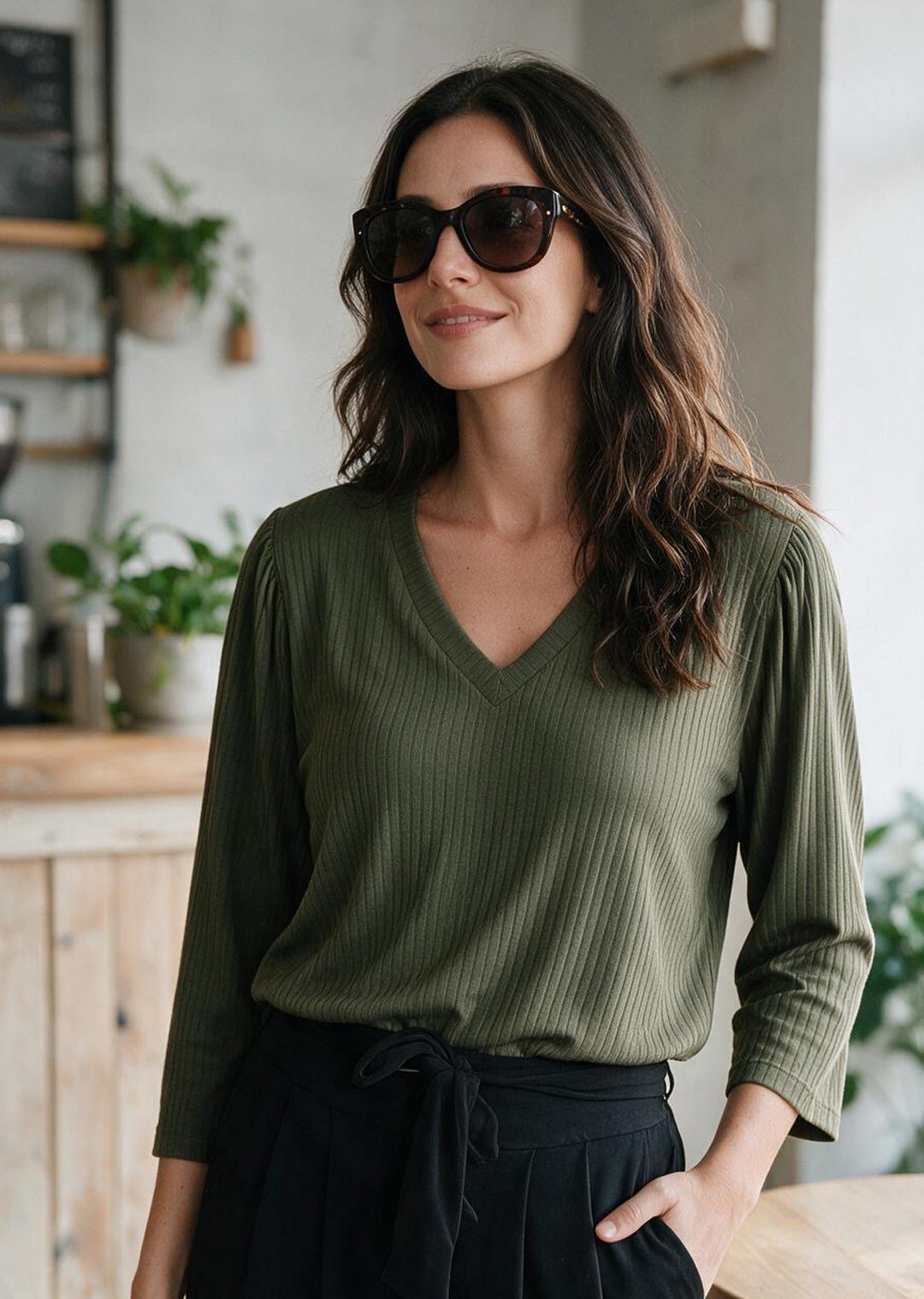 Polera Feña cuello V | Musgo