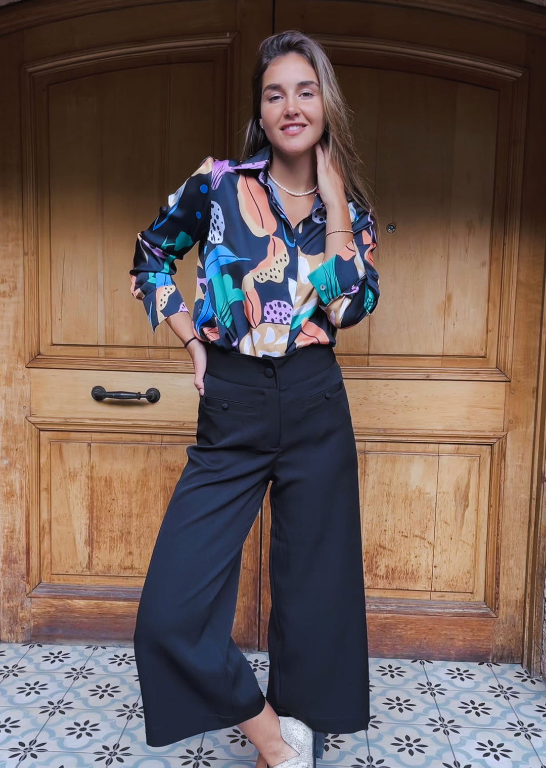 *PRE VENTA* Blusa Bernarda | Hojas - Fondo Negro
