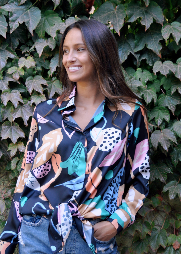 *PRE VENTA* Blusa Bernarda | Hojas - Fondo Negro